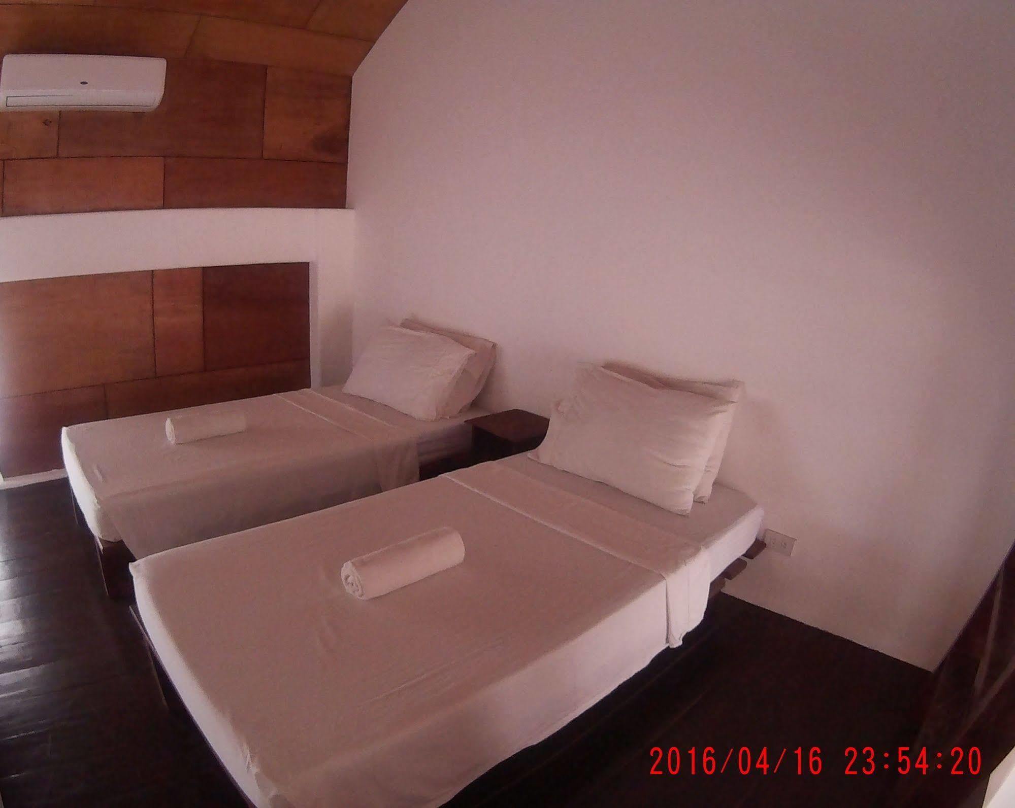 Boracay Coco Huts Hotel Balabag  Eksteriør billede