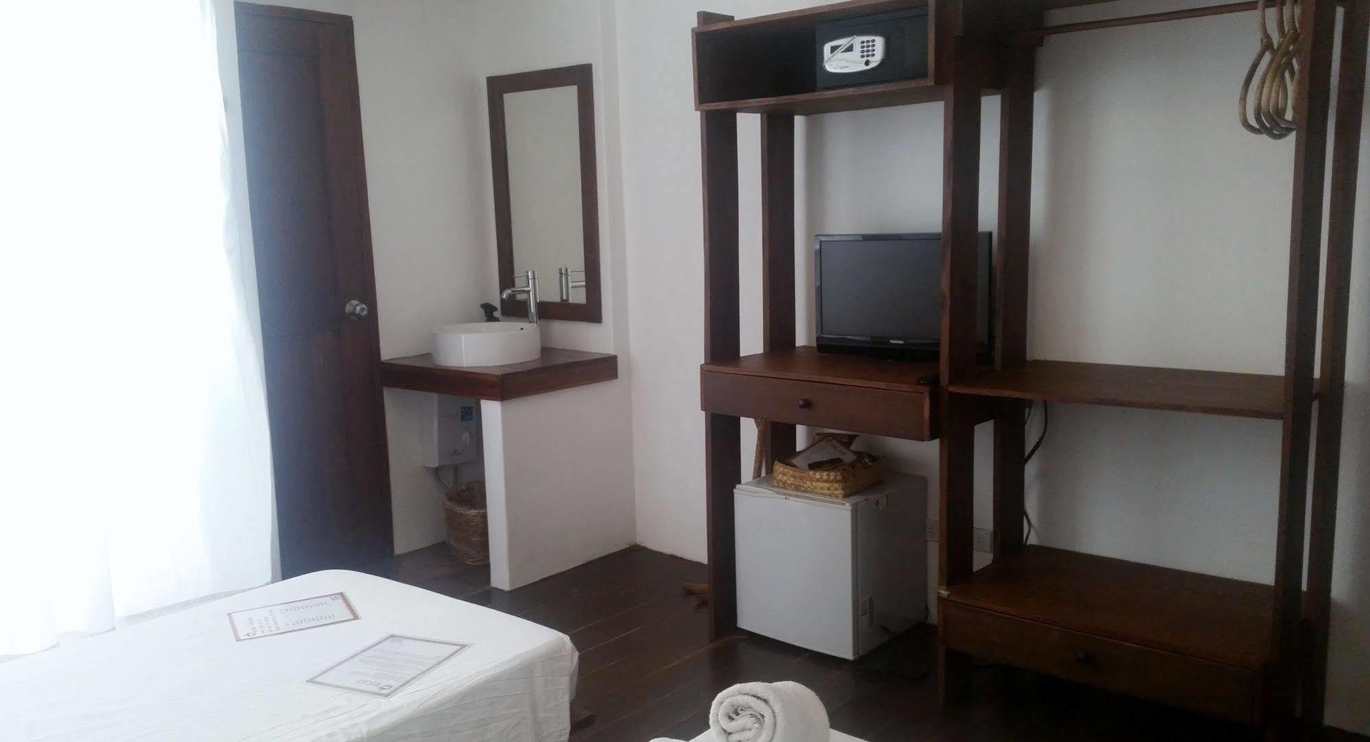 Boracay Coco Huts Hotel Balabag  Eksteriør billede